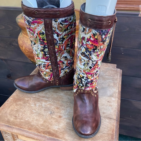 Spring Step tall boot tapestry dark brown rivets low heal pull on size 7 - 7.5 - Picture 2 of 14
